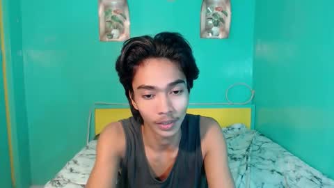 neil_asian69 online show from April 16, 2026, 5:14 pm