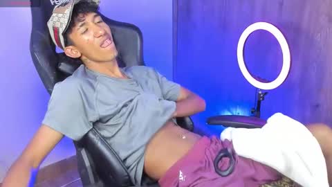 Snapshot of neitan_miller chatting on January 11, 2026, 2:05 am neitan online show from January 11, 2026, 2:05 am