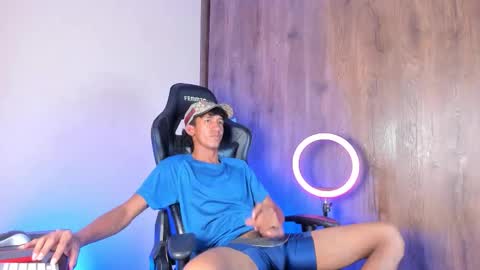 Snapshot of neitan_miller chatting on March 14, 2026, 7:36 am neitan online show from March 14, 2026, 7:36 am