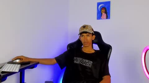 Snapshot of neitan_miller chatting on June 1, 2026, 1:35 pm neitan online show from June 1, 2026, 1:35 pm