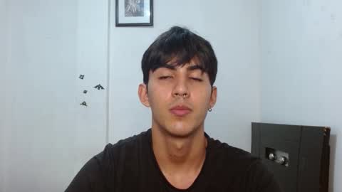 Snapshot of neithanzyn chatting on December 19, 2024, 4:02 pm Neithanzyn online show from December 19, 2024, 4:02 pm