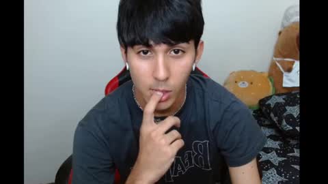 Snapshot of neithanzyn chatting on November 13, 2025, 8:19 pm Neithanzyn online show from November 13, 2025, 8:19 pm