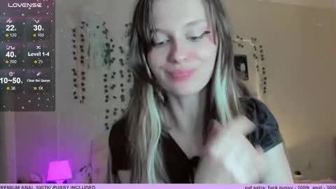 neko_kitsune online show from March 13, 2026, 7:31 pm