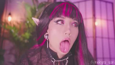 Snapshot of nekyra_san chatting on October 5, 2025, 1:04 am Mely Birthday party saturday night BYO online show from October 5, 2025, 1:04 am