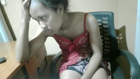 nelia_84 online show from April 25, 2026, 1:41 pm