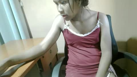 Snapshot of nelia_84 chatting on May 4, 2026, 5:25 am nelia_84 online show from May 4, 2026, 5:25 am