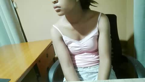 Snapshot of nelia_84 chatting on May 5, 2026, 11:57 pm nelia_84 online show from May 5, 2026, 11:57 pm