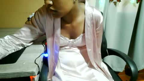 nelia_84 online show from June 16, 2026, 1:25 pm