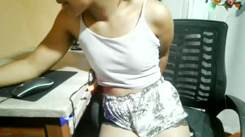 nelia_84 online show from June 18, 2026, 3:16 pm