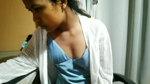 nelia_84 online show from July 2, 2026, 4:24 pm