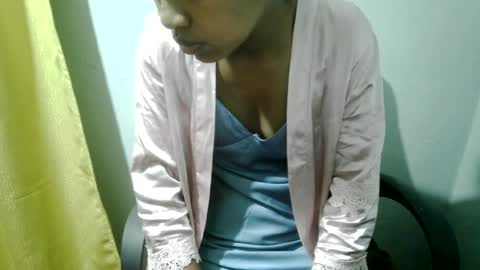 nelia_84 online show from July 25, 2026, 3:04 am