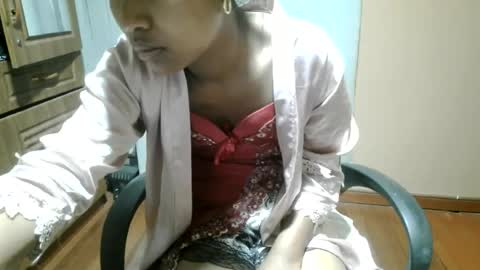 nelia_84 online show from July 28, 2026, 5:23 pm