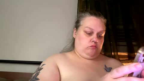 Nellie Atlas online show from September 29, 2025, 12:27 am