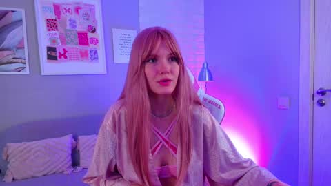 Snapshot of nellloyns chatting on February 4, 2025, 4:08 pm Nelly online show from February 4, 2025, 4:08 pm