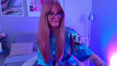 Snapshot of nellloyns chatting on February 9, 2025, 5:43 pm Nelly online show from February 9, 2025, 5:43 pm