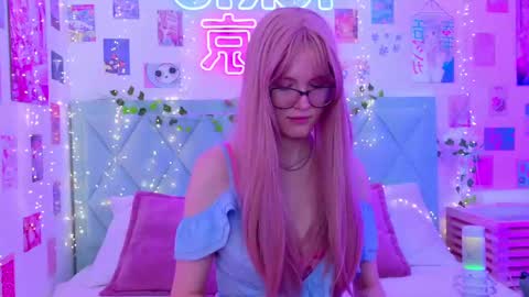 Snapshot of nellloyns chatting on February 10, 2025, 4:25 pm Nelly online show from February 10, 2025, 4:25 pm