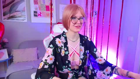 Snapshot of nellloyns chatting on February 15, 2025, 4:12 pm Nelly online show from February 15, 2025, 4:12 pm