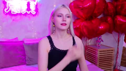 Snapshot of nellloyns chatting on February 6, 2026, 5:49 pm Nelly online show from February 6, 2026, 5:49 pm