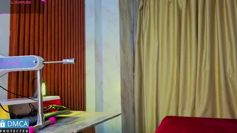 Salome Nena cupcake online show from February 26, 2026, 11:09 am