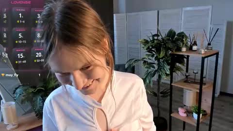 Leone online show from March 15, 2026, 8:09 am