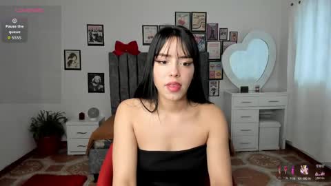 Snapshot of nenitaa_ chatting on May 6, 2026, 12:21 pm nenitaa_ online show from May 6, 2026, 12:21 pm