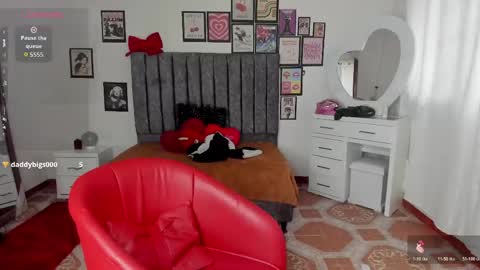 Snapshot of nenitaa_ chatting on May 18, 2026, 11:27 am nenitaa_ online show from May 18, 2026, 11:27 am