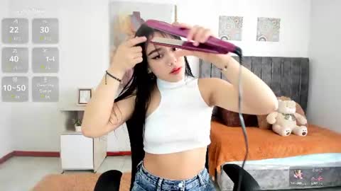 Snapshot of nenitaa_ chatting on June 12, 2026, 12:15 pm nenitaa_ online show from June 12, 2026, 12:15 pm