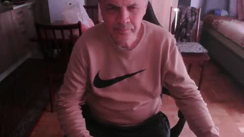 Snapshot of neno89654 chatting on March 8, 2026, 8:18 am neno89654 online show from March 8, 2026, 8:18 am