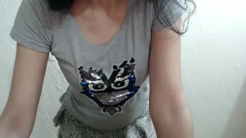 Nensy online show from January 4, 2025, 1:21 am