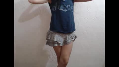 Nensy online show from December 4, 2025, 1:42 pm