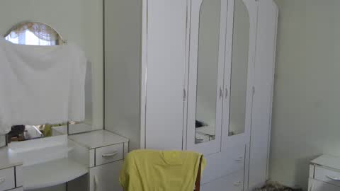 Snapshot of nenvol1 chatting on January 18, 2025, 1:08 pm better ask online show from January 18, 2025, 1:08 pm