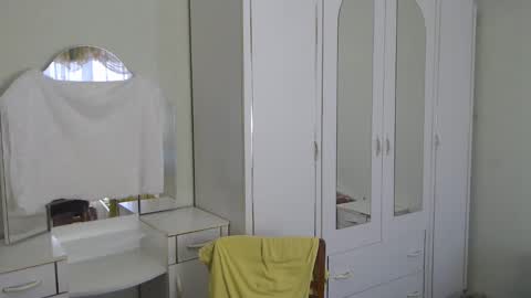 Snapshot of nenvol1 chatting on January 21, 2025, 9:13 am better ask online show from January 21, 2025, 9:13 am