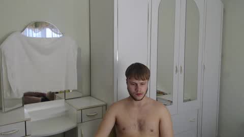 Snapshot of nenvol1 chatting on January 24, 2025, 12:52 pm better ask online show from January 24, 2025, 12:52 pm