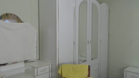 Snapshot of nenvol1 chatting on February 28, 2025, 1:14 pm better ask online show from February 28, 2025, 1:14 pm