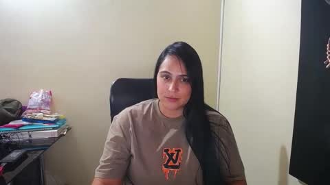 Snapshot of neny445 chatting on December 16, 2024, 6:27 pm kelly lopez online show from December 16, 2024, 6:27 pm