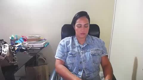 Snapshot of neny445 chatting on January 11, 2025, 12:29 pm kelly lopez online show from January 11, 2025, 12:29 pm