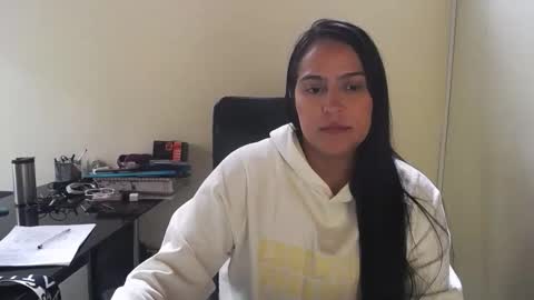 Snapshot of neny445 chatting on November 25, 2025, 2:50 pm kelly lopez online show from November 25, 2025, 2:50 pm