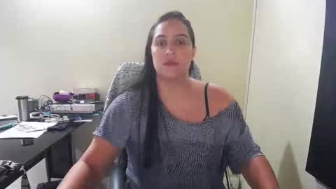 Snapshot of neny445 chatting on November 29, 2025, 2:31 pm kelly lopez online show from November 29, 2025, 2:31 pm