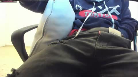 Snapshot of neo_and_jhin chatting on January 23, 2025, 1:56 pm Jhin online show from January 23, 2025, 1:56 pm