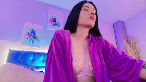 Snapshot of neo_sarah_ chatting on June 5, 2026, 8:09 am Sarah online show from June 5, 2026, 8:09 am