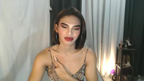 neomi online show from January 13, 2026, 6:35 pm