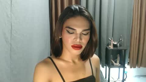 neomi online show from May 1, 2026, 5:06 pm
