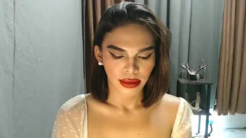 Snapshot of neomi_hardcock chatting on May 2, 2026, 3:39 pm neomi online show from May 2, 2026, 3:39 pm