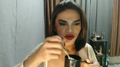 Snapshot of neomi_hardcock chatting on May 7, 2026, 3:17 pm neomi online show from May 7, 2026, 3:17 pm