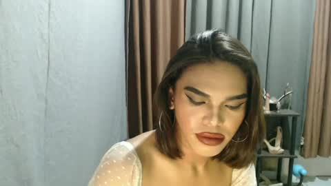Snapshot of neomi_hardcock chatting on May 11, 2026, 3:40 pm neomi online show from May 11, 2026, 3:40 pm