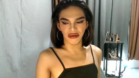 Snapshot of neomi_hardcock chatting on May 30, 2026, 4:26 pm neomi online show from May 30, 2026, 4:26 pm