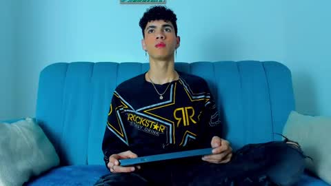  NeoRaptis  jhonatan  online show from March 6, 2025, 8:48 pm