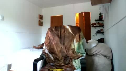nephew_p online show from June 15, 2026, 9:06 pm