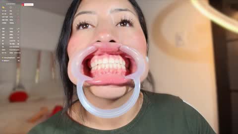 Snapshot of nerak_a chatting on December 2, 2024, 8:33 pm Helena Every Friday new video for my fan club loves online show from December 2, 2024, 8:33 pm