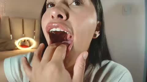 Snapshot of nerak_a chatting on February 5, 2025, 2:51 am Helena Every Friday new video for my fan club loves online show from February 5, 2025, 2:51 am